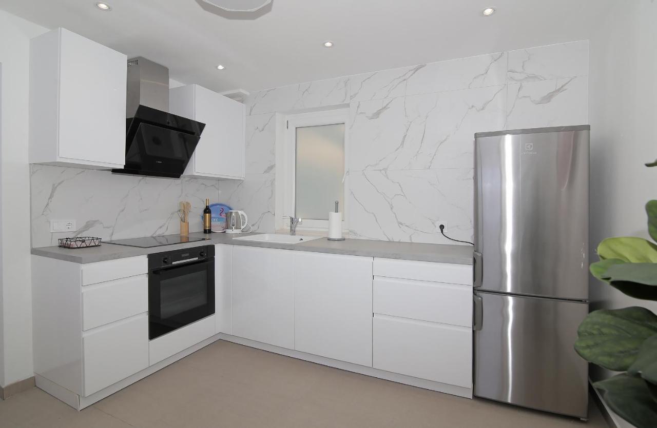 Seaside Apartment M Zaton 3 -Seaview And Parking מראה חיצוני תמונה
